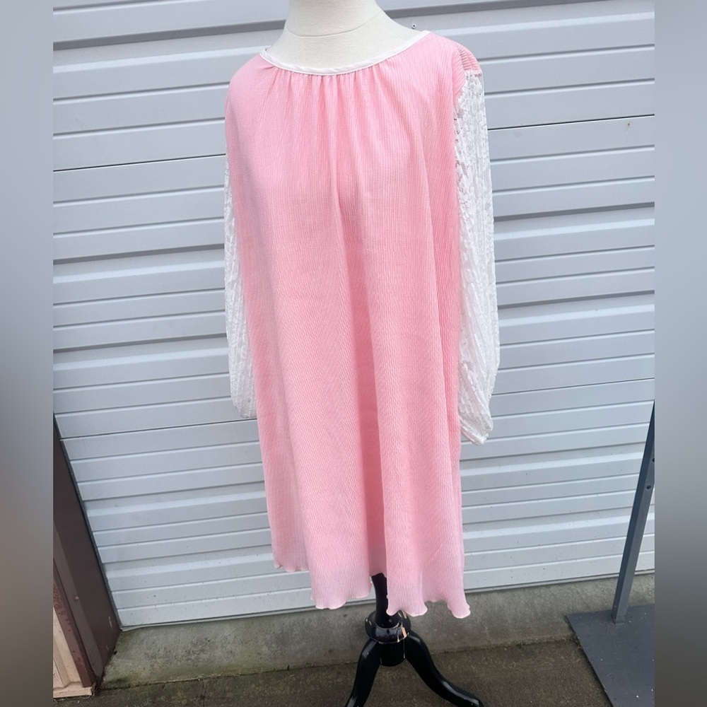Haptics Chic Pink Midi dress lace sleeves size S